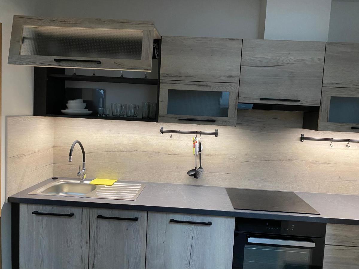 Klicperovo 2Kk Apartment Hradec Kralove Ngoại thất bức ảnh