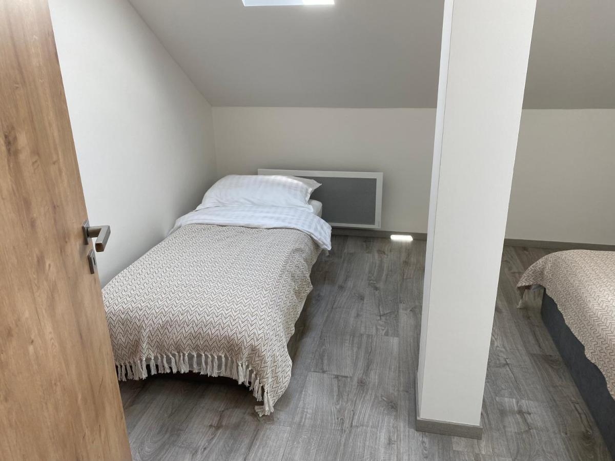 Klicperovo 2Kk Apartment Hradec Kralove Ngoại thất bức ảnh